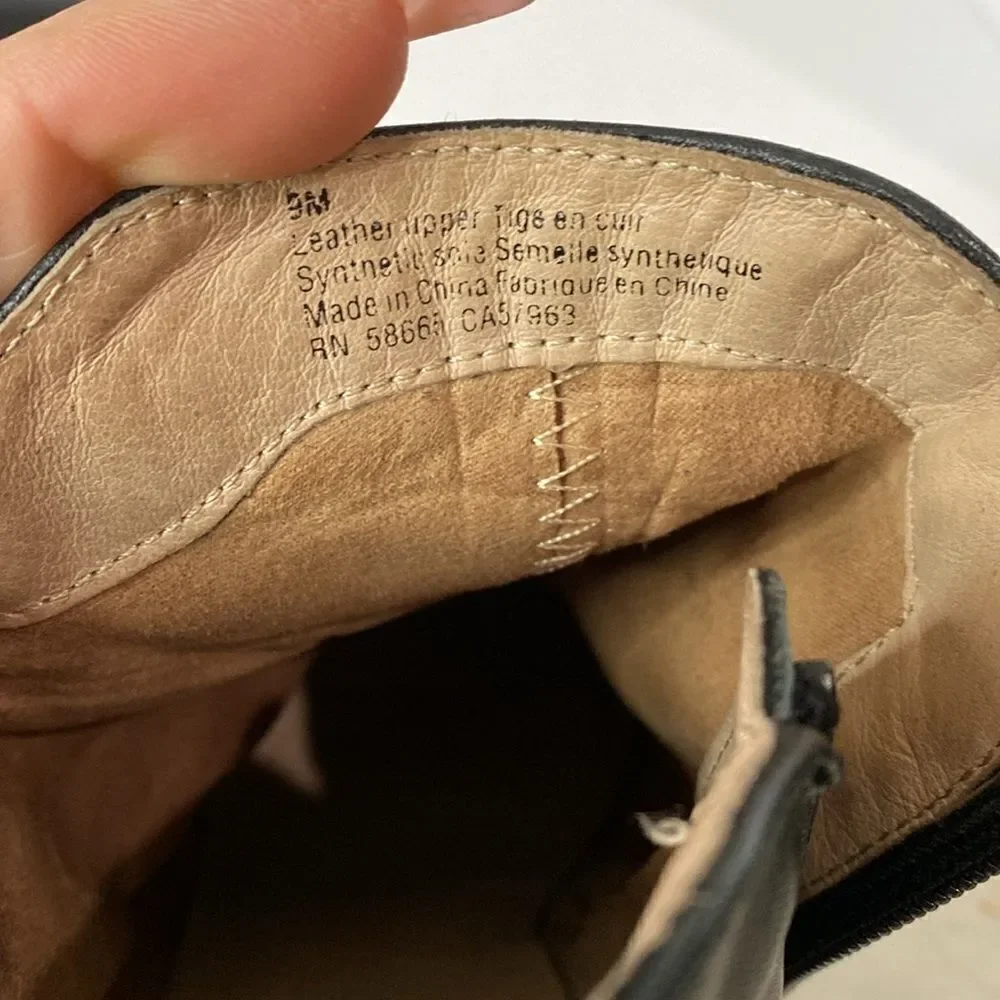 Halogen upper zip wear